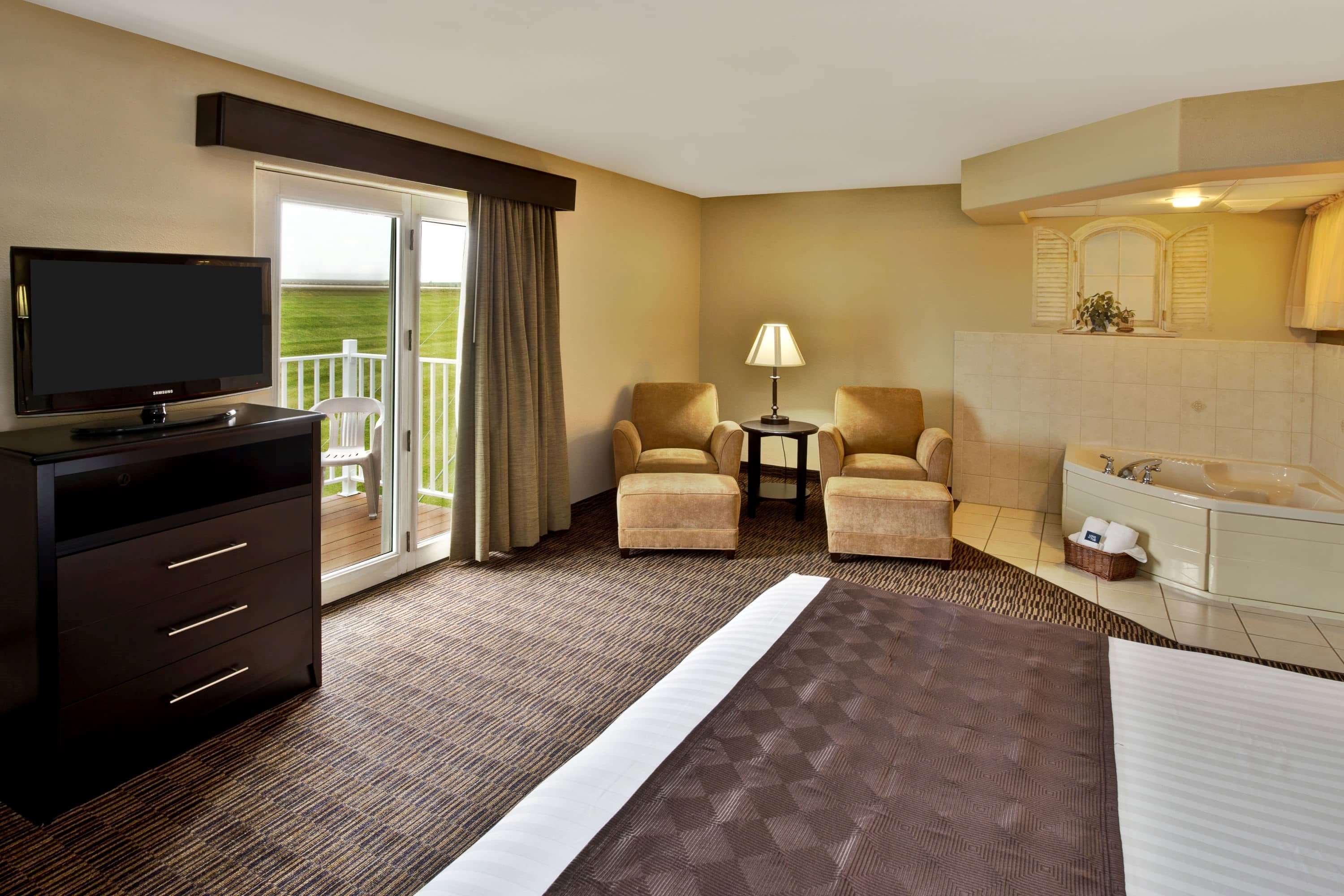 Americinn By Wyndham Beaver Dam Экстерьер фото