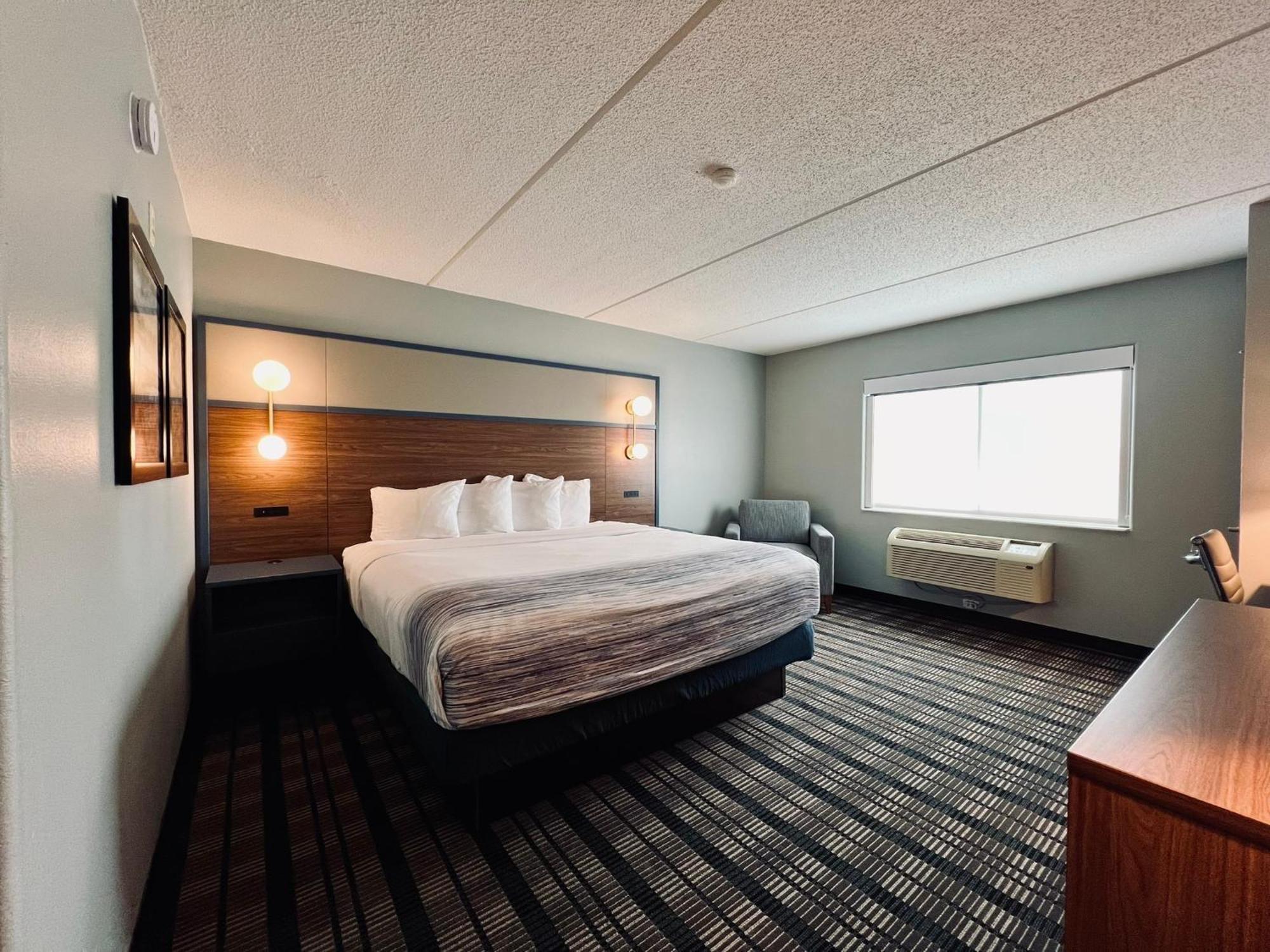 Americinn By Wyndham Beaver Dam Экстерьер фото