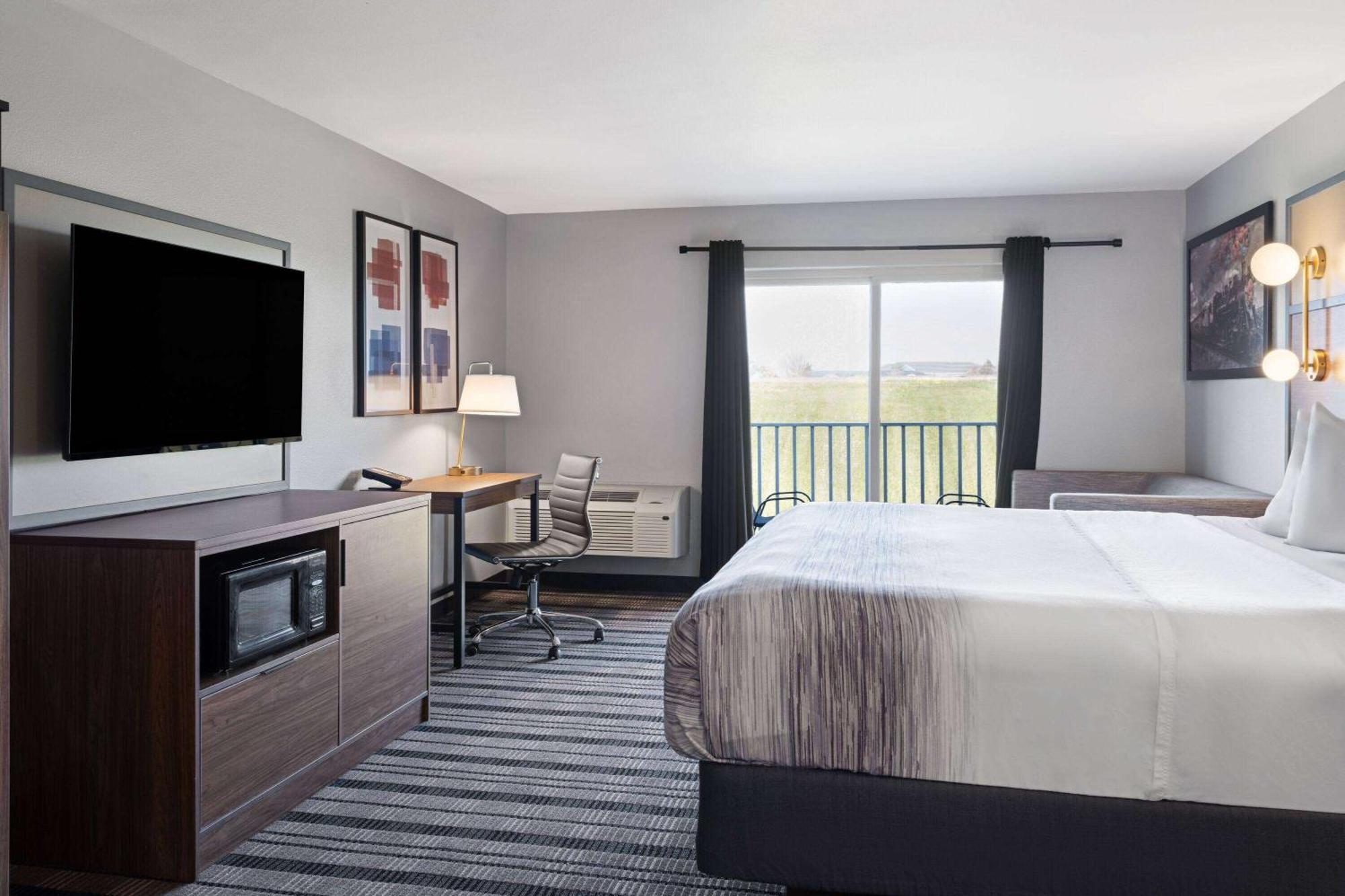 Americinn By Wyndham Beaver Dam Экстерьер фото